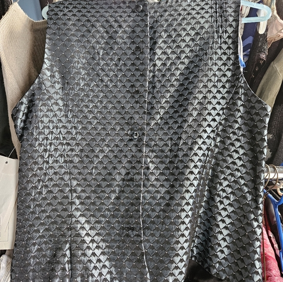 Womens Top - Picture 5 of 7